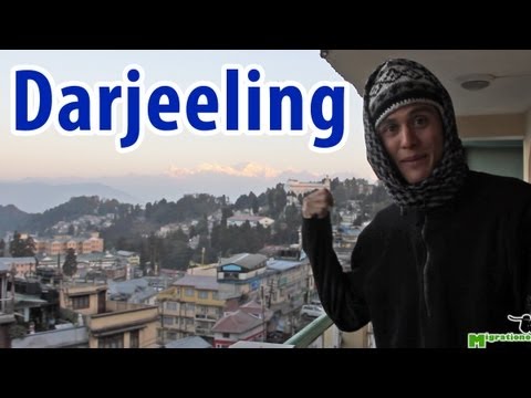 how to reach darjeeling from kolkata by train