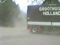 Wegrijdende Vrachtwagens van Groothuijse Transport