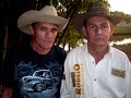 Claudiney & Laurival - Velha Porteira.wmv