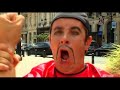 \"Bonze to be alive\", dala� Hernandez et les Bonze qui Beat