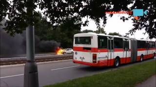 ZÁSAH HASIČŮ U HOŘÍCÍHO AUTOMOBILU. Natáčejte kuriózní situace na silnicích