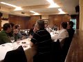 El histórico Real Unión de Irun sigue muy vivo más de 80 años después de su época dorada, en la que era el primer club de Gipuzkoa y uno de los primeros de España, con 4 copas de España y muchas grandes victorias (por ejemplo, el 4-0 al Boca Juniors)Aquí vemos a los de Iruntza en una de sus sobremesasReal Union talde historikoa bizi bizirik dago Irundarren artean, nahiz eta 80 urte baino gehio pasa diren bere garai onenetik, Gipuzkoako lehenengo taldea zenean, eta Espainako onenetariko bat, 4 kopakin eta hainbat garaipen historikoekin (4-0 Boca Juniorseri, adibidez)Hemen Iruntzakoak dagozte, bazkalondoan.