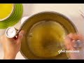Making Hollandaise Sauce Making Hollandaise Sauce