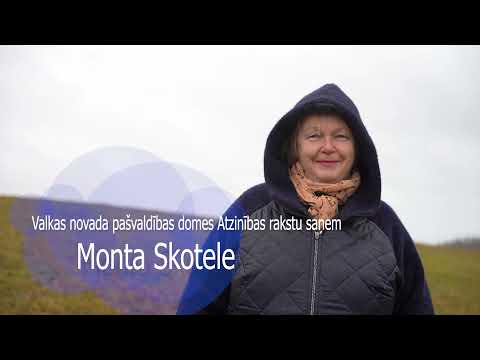 Valkas novada pašvaldības domes Atzinības rakstu saņem Monta Skotele