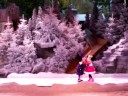 Mickey en Minnie are skating Mickey en Minnie are skating