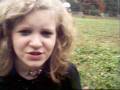 videos de *11/06* Em's 2nd vid is at school
