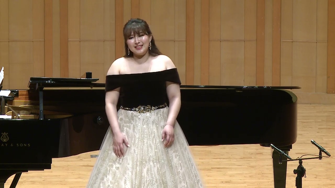 國立臺北藝術大學聲樂碩士 Mavis老師演唱舒曼藝術歌曲：奉獻