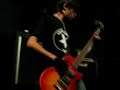 MiNoVa tocando Set Me Free covereando a Velvet Revolver.El sonid oes pésimo, es mi cám digital supor powa (?).