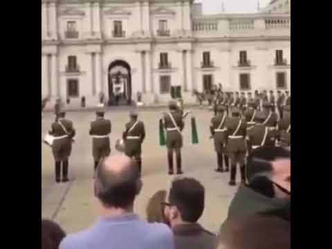 Chile: Carabineros interpretan el Alma Llanera y conmueven a Venezuela (VIDEO)
