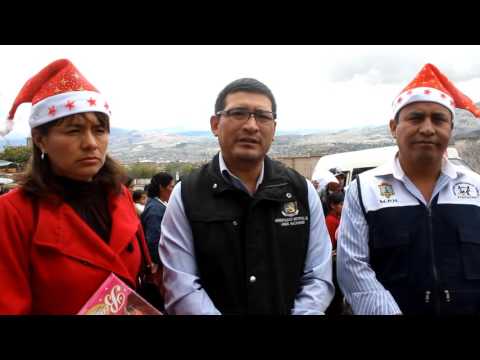 NIÑOS DE JESÚS NAZARENO RECIBEN REGALOS NIÑOS DE JESÚS NAZARENO RECIBEN REGALOS