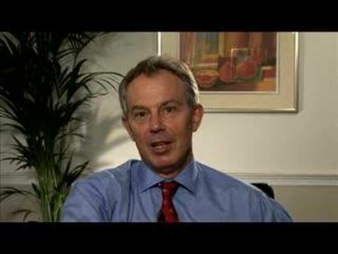 Tony Blair looks for Great North Runners