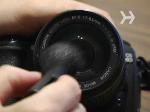 how to clean a camera lens