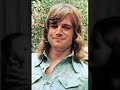 a slide show of vintage and unusual photos of justin over the years (in general chronological order).  interesting family pics included.  

technical:  breaking no new ground.