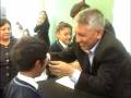 videos de MINED: Regala lentes a escolares Lima 2008