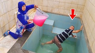 POOL in SLİME PRANK! KOCAMAN Kova Dolusu SLİMEI 