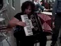nelza toca o maior sucesso de m�rio zan, acompanhada de seu filho evandro - indaiatuaba - 28-06-2008