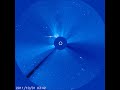 Un impresionante asteroide jamas visto por el soho impacta en el sol , perdonar por no cordinar bien las imagenes pero se aprecia perferfectamente en la parte inferior derecha del video, nose porque la nasa no a hecho publico este espectacular acontecimiento.