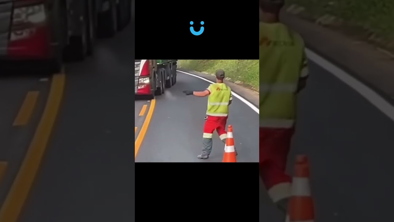 AQUELE COLEGA DE TRABALHO ENGRAÇADINHO