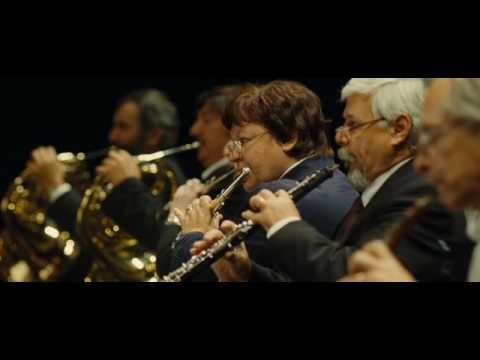 Radu Mihaileanu - Aleksei Guskov conducts his orchestra: movie's ending - theater scene & flashbacks (Pyotr Ilyich Tchaikovsky - Violin Concerto in D major, Op. 35)
