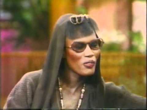 Network Awesome - Mon, Sep 15 "I'm very superficial, I hate everything official."