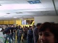 maria sangil abandona el edificio