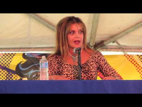 Tracy Scoggins
