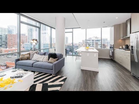 A corner 2-bedroom, 2-bath model at River North’s new SixForty1112 A corner 2-bedroom, 2-bath model at River North’s new SixForty1112