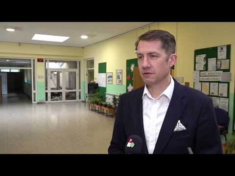 Jelentős fejlesztések a bácskertesi József Attila Általános Iskolában, Dr. Pásztor Bálint-cover