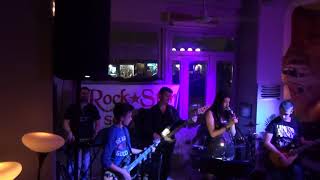 Don't Look Back In Anger - Oasis - cover Rock Star School