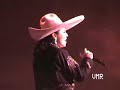Monica Resendiz, ex-vocalista de Llayras, en Puyehue, Chile.