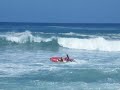 Surf en zodiac sur la houle de saint-gilles-les-bains