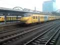videos de Station Utrecht Centraal: Plan T uit Den Haag Centraal komt het station binnen rijden.