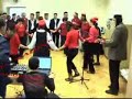 http://www.kud-nadin.hr/http://vinovo.magnify.net/watch/playlist/MPB8QD1L7XGLMJBN Kulturno-umjetničko društvo Nadin osnovano je u studenom 2006. godine, s ciljem  okupljanja ljubitelja kulturno-umjetničkih vrijednosti, te  radi njegovanja i očuvanja izvorne kulturne baštine i folklora mjesta Nadin, te ravnokotarskog i bukovačkog kraja. Geografski pripadamo Dinarskoj folklornoj zoni.   Društvo  će razvijati uzajamnu suradnju sa srodnim društvima, sudjelovati na smotrama i natjecanjima, kao i priređivati i  organizirati iste.Društvo će promicati, razvijati i unaprjeđivati kulturnu baštinu kroz  sekcije, kao što su: pjevačka, plesna, glazbena,  sekcija za narodne običaje i dr.U Društvu su zastupljeni svi uzrasti, a poseban naglasak daje se na formiranje i razvijanje moralnih osobina i pravilan odgoj najmlađih.Nadin je mjesto od 800-tinjak stanovnika u Zadarskoj županiji u Ravnim kotarima. Nalazi se na prometnici i željezničkoj pruzi 25 km istočno od Zadra i 10 km zapadno od Benkovca.Spominje se već u liburnsko-rimsko doba kao ilirsko naselje - grad Nadinium, smješten iznad  prostranog nadinskog polja.Nadin potječe vjerojatno iz 1. do 7. st. i do danas su sačuvani ostaci njegovih gradskih bedema, građenih od velikih blokova. Među antičkim nalazima vrijedan je spomenik božice Latre, koja se među Liburnima u Nadinu osobito štovala.Grad su koristili razni osvajači.Kad su Turci 1522. god. zauzeli Knin i Skradin, Mlečani se uz Nin i Vranu utvrđuju i u  Nadinu. U to vrijeme u Nadinu je bilo 150 pješaka i 50 konjanika. Nakon  pada Obrovca 1527. god., u turske ruke padaju i Nadin i Vrana i to bez borbe jer Mlečani pobjegoše u Nin.U Nadinu tada živi pet aga, dizdar i kadija. Grad je 1624. bio utvrđen zidovima, kaštelom i s nekoliko topova. Kad su Mlečani 1647. god. pobijedili Mustafa-pašu Tekeliju, te okupirali grad,  tvrđava biva razorena, a grad  onesposobljen  za stanovanje.Nadin je i u novijoj povijesti trpio velika razaranja. U 2. svjetskom ratu ga razoriše partizani, a u Domovinskom ratu srbo-četnici.Danas, Nadin administrativno pripada gradu Benkovcu i mjesto je ugodnog življenja za njegove mještane, mahom vrijedne poljoprivrednike i obrtnike. Nadin je nadaleko poznat po vinogradarskoj tradiciji i čuvenim Nadinskim vinogradima. Može se pohvaliti da je vjerojatno u samom svjetskom vrhu po broju čokota vinove loze po glavi stanovnika. Razvijeno je još i voćarstvo, maslinarstvo i povrtlarstvo.Croatian Folklore Croatia Nadin Ethno Music Dalmacija Hrvatska Folk Ravni Kotari Glazba Dance Diple Dalmatia Ojkavica rer gang gusle gangawerk bukovica lika ples folklor balkan dalmatian zagora obrovac benkovac krusevo drnis kistanje stankovci