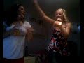 NOELIA & LIZA als ze flessen drank op hebben!