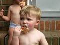 bud-bud eating a cupcake