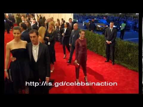 katy - Kristen Stewart looked amazing in Stella McCartney and stunned onlookers as she walked down the red carpet of the biggest fashion event of the year. While wa...
