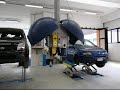 I SISTEMI INTEGRATI VOLO DISTRIBUISCONO IN UN UNICO IMPIANTO TUTTI I SERVIZI CHE OCCORRONO NELLE CAROZZERIE NELLE OFFICINE E NELLE INDUSTRIE . I SISTEMI SONO MOBILI, TRASLANO, SALGONO E SCENDONO OFFRENDO CONNESSIONI MOBILI DI ENERGIA ELETTRICA, ARIA COMPRESSA, ASPIRAZIONE DI POLVERI FUMI GAS O DISTRIBUZIONE DI FLUIDI ACQUA OLI ECC..
