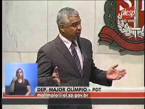 Policial que impediu roubo de Hornet é punido