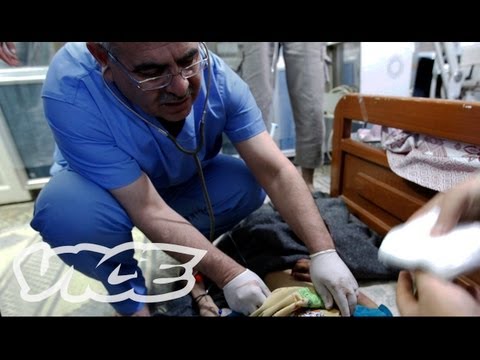 Warning: Graphic footage Syrian al-Qusayr Field Hospital 