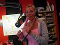 Gry Forsell spelar flöjt i Mix Megapol
