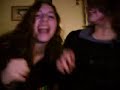 video falso de sacale todo el sudor... estabamos muy aburridas! xD parecemos muy weonas.. oks... riansee!