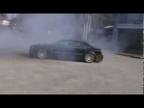 how to do a burnout in a chrysler 300c