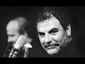 www.pinhan.net
erguner toplulu?u; ?stanbul radyosu'nun faaliyete ge�ti?i 1949'lu y?llarda dede neyzen ve bestekar s�leyman erguner taraf?ndan kuruldu. b�ylece t�rk musikisinin en �nde gelen sazlar?ndan ney toplu m�zik �al??malar?nda kullan?lm??t?r. ayr?ca bu topluluk t�rk tasavvuf musikisinin �zl� eserlerini ilk defa olarak radyoda icra etmeye ba?lad?. o?lu merhum neyzen ulvi erguner, o?lu tanburi asaf erguner, neyzen niyazi say?n, udi cahid g�zkan, kud�mzen hur?id ungay bu toplulukta g�rev ald?lar. daha sonra ulvi erguner bu �al??malar? devam ettirerek kurdu?u koroda tarihi t�rk musikisinin ve tasavvuf musikisinin eserlerini icra ettirdi. ?imdi de ���nc� ku?ak olan ulvi ergunerin o?ullar? kudsi ve s�leyman erguner bu konulardaki �al??malar? devam ettiriyorlar. kendilerine e?lik eden nezih uzel de y?llard?r t�rk tasavvuf musikisi ve mevlevi k�lt�r�ne hizmet edenlerden ve ulvi erguner'in talebelerindendir. erguner toplulu?u neyzen kudsi erguner, neyzen s�leyman erguner, hasan esen (kemence) fahrettin yark?n ve nezih uzel bendir vuruyorlar ilahileride nezih uzel okuyor.