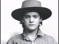 joshua jackson as he grew up.
song: grow up by: simple plan
www.myspace.com/callingjoshjacksonfans
models are tall too