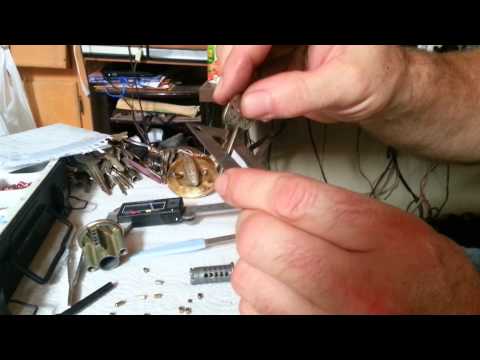 how to use a kwikset control key