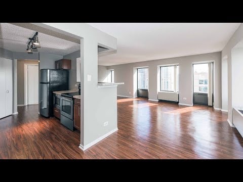 A high-floor Streeterville 1-bedroom at the 60-story Axis tower A high-floor Streeterville 1-bedroom at the 60-story Axis tower