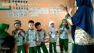 BELAJAR DAN BERMAIN DI TK AL BAROKAH KP KELEWIH RT.001 RW.001 DS.PUSPARAHAYU PUSPAHIANG TASIKMALAYA