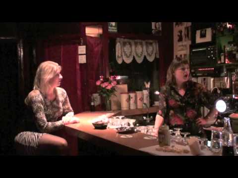 See video Desperate Hours in de Buurvrouw Episode 1