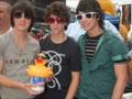 videos de Lovebug: A Jonas Story Chapter 18 Part 1