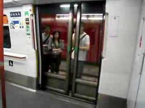 港鐵K-train列車開門